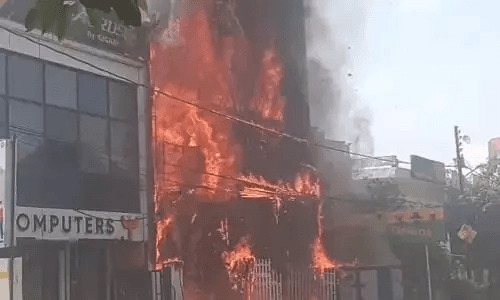Lucknow Mourns: A Nation Grieves the 15 Lost to the Aliganj Fire
